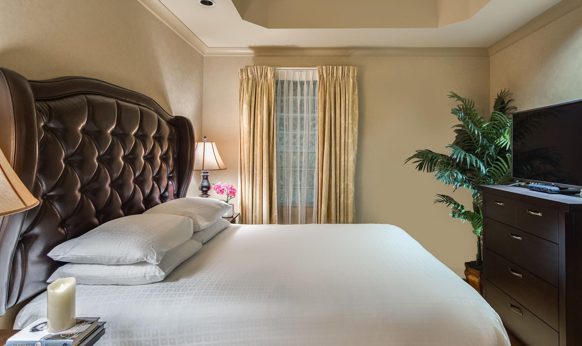 The Royal Kelowna - Bellstar Hotels & Resorts Экстерьер фото